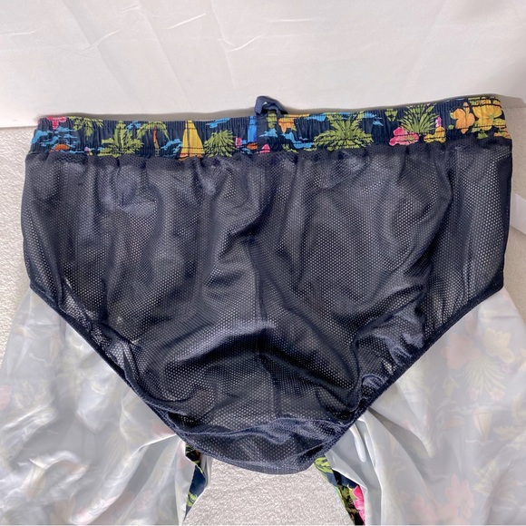5/$25 Old Navy Tropical Flower Sailboat Print Swim Trunks Shorts XXL - Picture 6 of 12